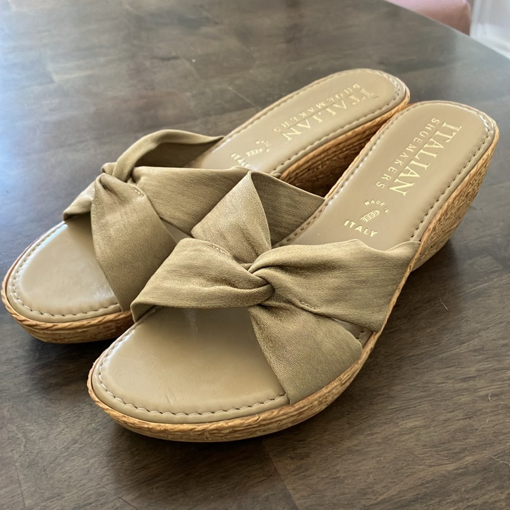 Italian Shoemakers Wedge Sandals Shoes EUC - Picture 2 of 4